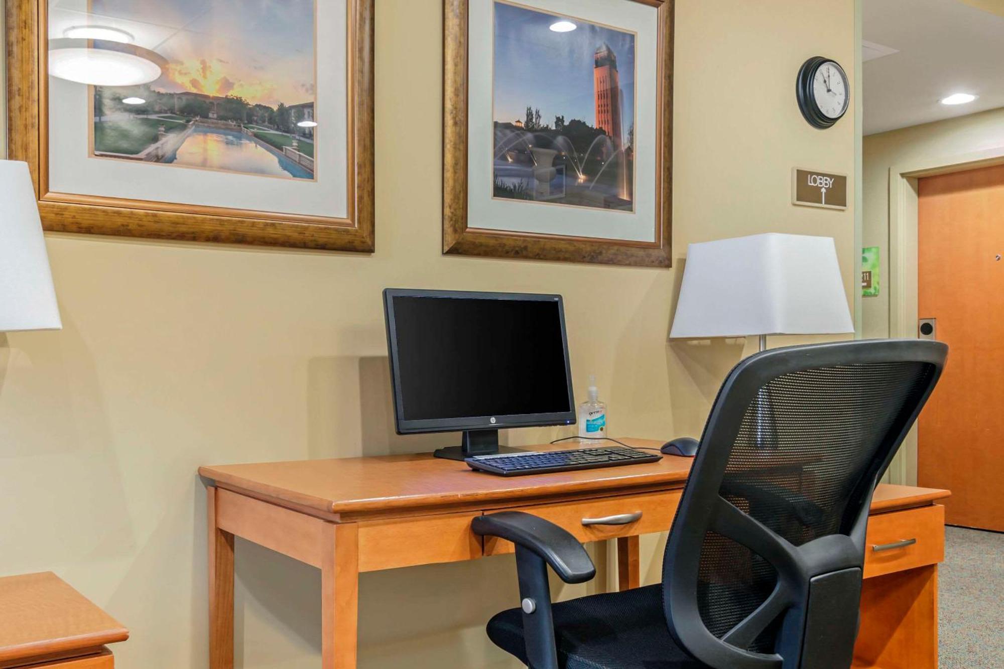 Unity Hotel And Conference Ctr, Ascend Hotel Collection Lee's Summit Bagian luar foto